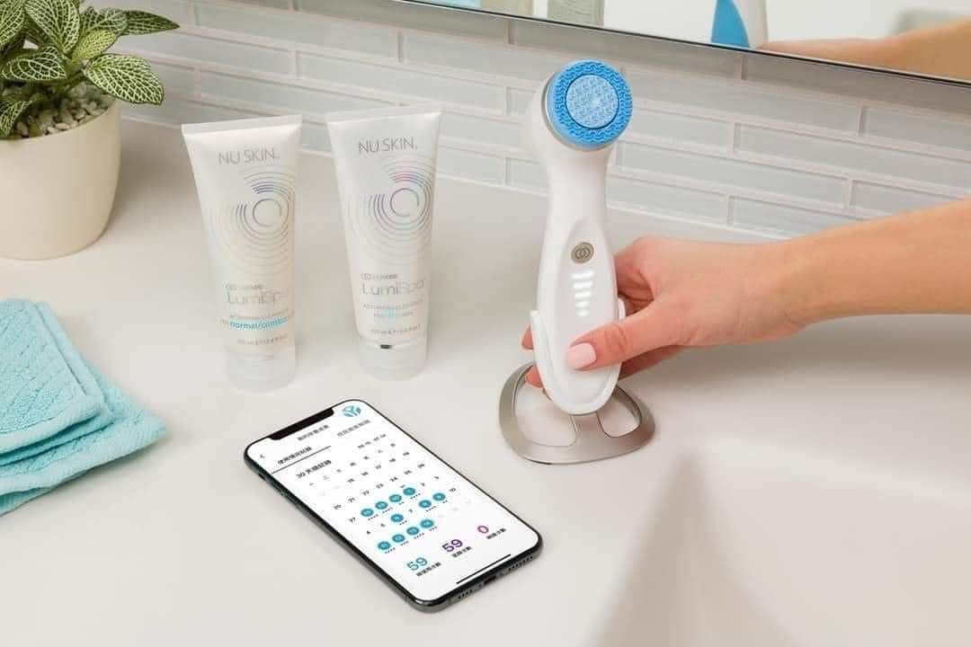 ageLOC LumiSpa iO - Your Daily Super-Smart Skincare
